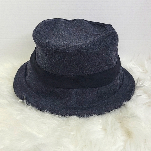 LIZ CLAIBORNE Wool Navy Blue Hat - Picture 1 of 6